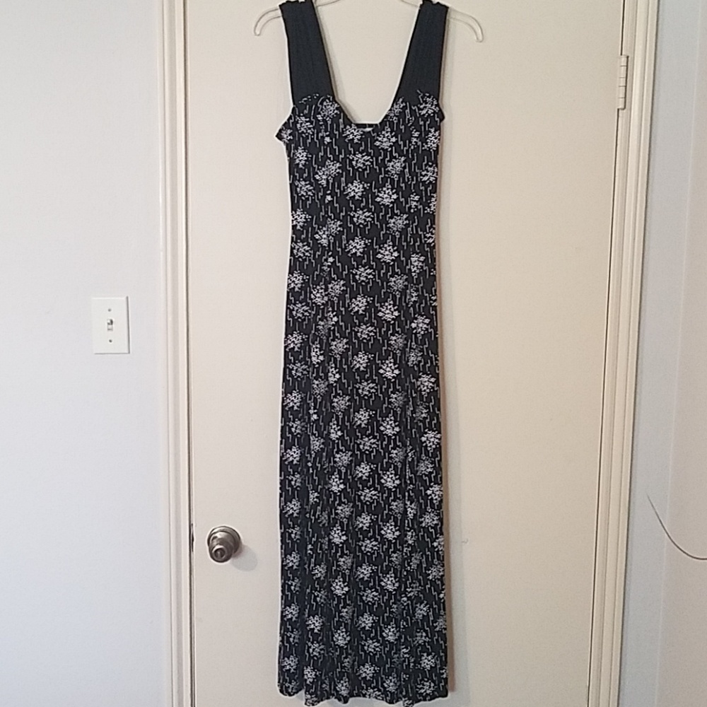 Small black and white maxi dress